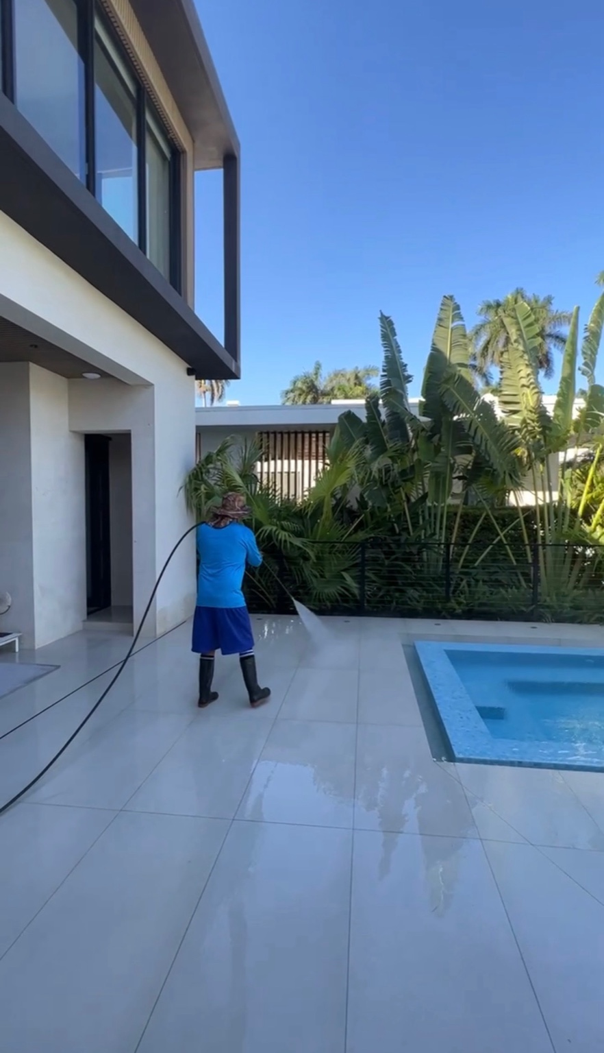 Pool Deck Cleaning